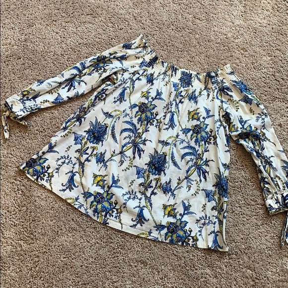 LOFT Tops - LOFT Floral Off the Shoulder Top